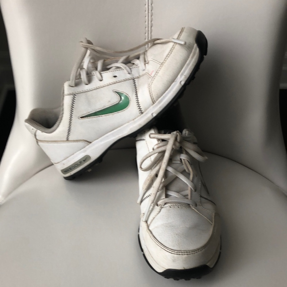 Youth Golf shoes.